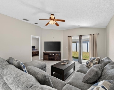 11812 Lynmoor Drive - Photo Thumbnail 26