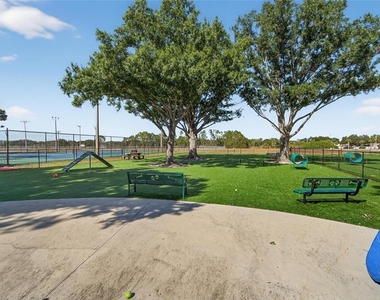 11812 Lynmoor Drive - Photo Thumbnail 62