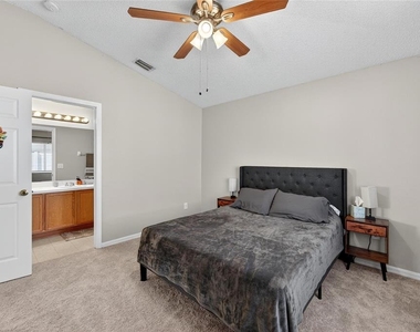 11812 Lynmoor Drive - Photo Thumbnail 18