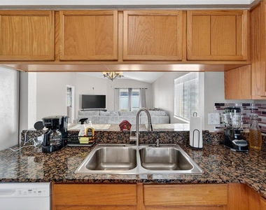 11812 Lynmoor Drive - Photo Thumbnail 37