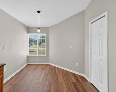 11812 Lynmoor Drive - Photo Thumbnail 39