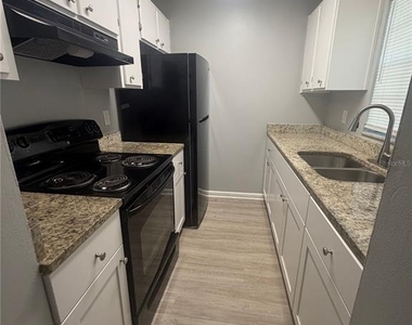 709 Oceanside Circle - Photo Thumbnail 2