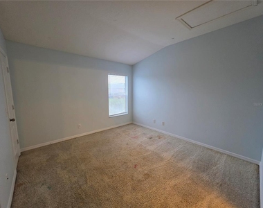 12226 Foxmoor Peak Drive - Photo Thumbnail 11
