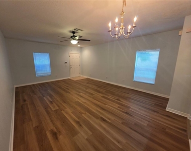 12226 Foxmoor Peak Drive - Photo Thumbnail 4