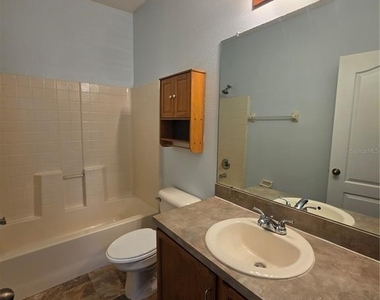 12226 Foxmoor Peak Drive - Photo Thumbnail 15