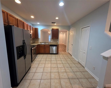 12226 Foxmoor Peak Drive - Photo Thumbnail 7