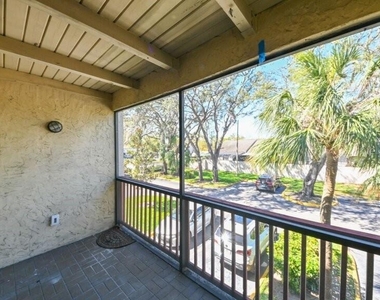 3853 S Lake Drive - Photo Thumbnail 12