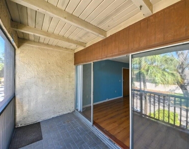 3853 S Lake Drive - Photo Thumbnail 13