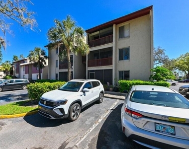 3853 S Lake Drive - Photo Thumbnail 17