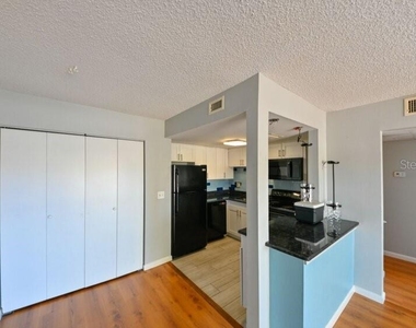 3853 S Lake Drive - Photo Thumbnail 3