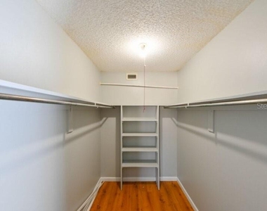 3853 S Lake Drive - Photo Thumbnail 7