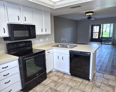 305 Meadow Lane - Photo Thumbnail 11