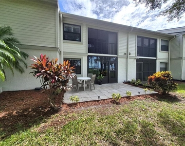 305 Meadow Lane - Photo Thumbnail 24