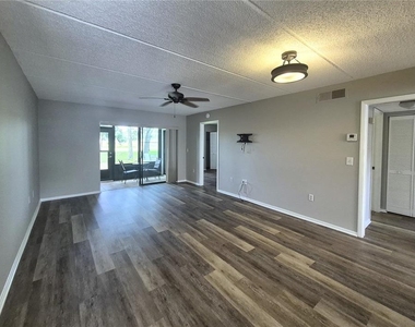 305 Meadow Lane - Photo Thumbnail 4
