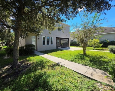 7920 Hampton Lake Drive - Photo Thumbnail 9