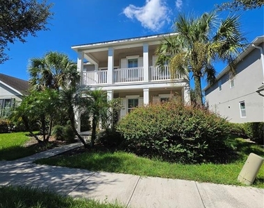 7920 Hampton Lake Drive - Photo Thumbnail 2