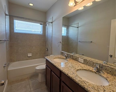 7920 Hampton Lake Drive - Photo Thumbnail 25
