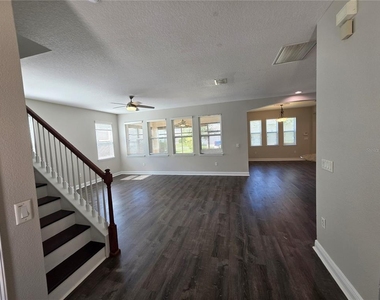7920 Hampton Lake Drive - Photo Thumbnail 39