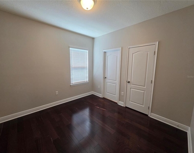 7920 Hampton Lake Drive - Photo Thumbnail 31