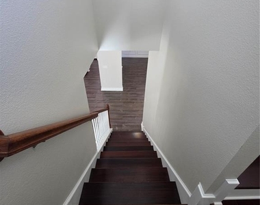 7920 Hampton Lake Drive - Photo Thumbnail 36