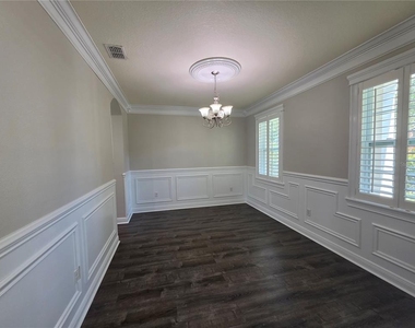 7920 Hampton Lake Drive - Photo Thumbnail 40