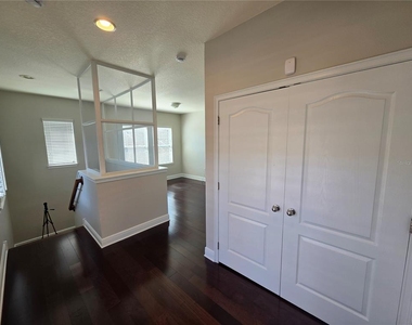 7920 Hampton Lake Drive - Photo Thumbnail 12