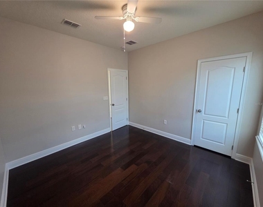 7920 Hampton Lake Drive - Photo Thumbnail 30