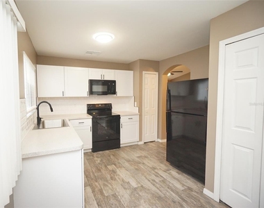 3106 Pine Top Drive - Photo Thumbnail 6