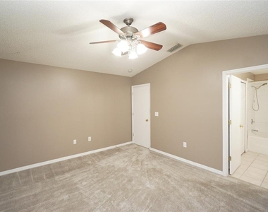 3106 Pine Top Drive - Photo Thumbnail 11