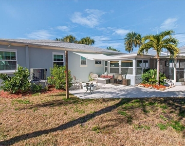741 Lantana Avenue - Photo Thumbnail 24