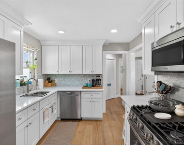741 Lantana Avenue - Photo Thumbnail 6