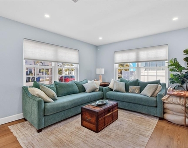741 Lantana Avenue - Photo Thumbnail 4