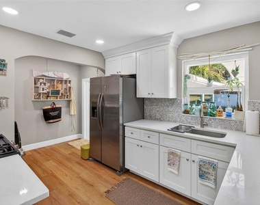 741 Lantana Avenue - Photo Thumbnail 8