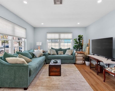 741 Lantana Avenue - Photo Thumbnail 2
