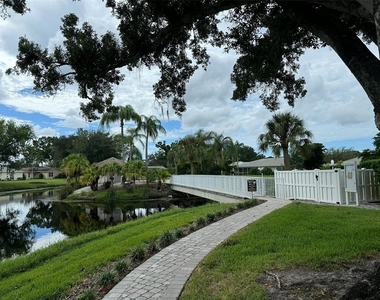 3020 Ringwood Meadow - Photo Thumbnail 20