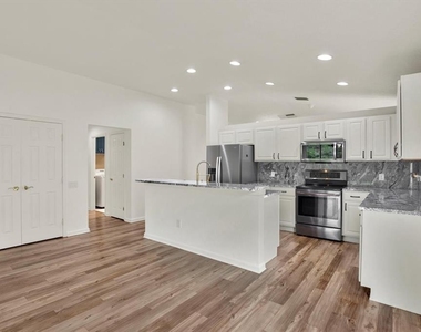 5809 100th Avenue - Photo Thumbnail 9
