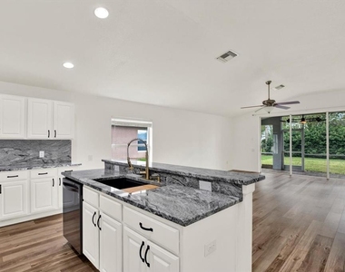 5809 100th Avenue - Photo Thumbnail 11