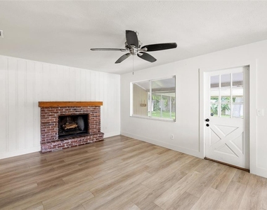8212 Sunny Vale Place - Photo Thumbnail 12