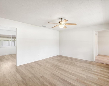 8212 Sunny Vale Place - Photo Thumbnail 8