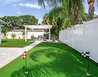 4609 W Hawthorne Road - Photo Thumbnail 42