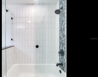 4609 W Hawthorne Road - Photo Thumbnail 32