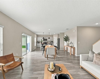 12665 Tannencrest Drive - Photo Thumbnail 6