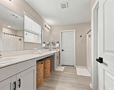 12665 Tannencrest Drive - Photo Thumbnail 21