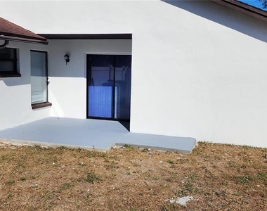 11301 Waveland Way - Photo Thumbnail 8