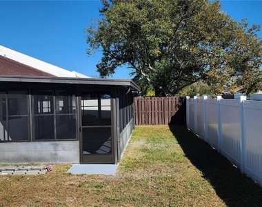 11301 Waveland Way - Photo Thumbnail 7