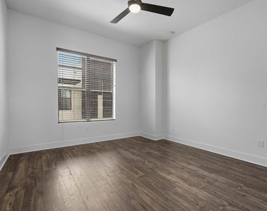 4810 W Mcelroy Avenue - Photo Thumbnail 22