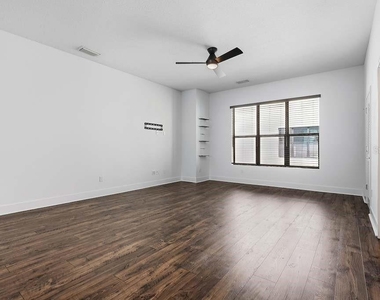 4810 W Mcelroy Avenue - Photo Thumbnail 12