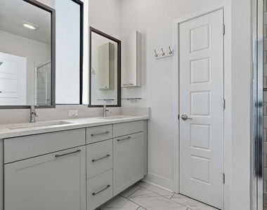 4810 W Mcelroy Avenue - Photo Thumbnail 24