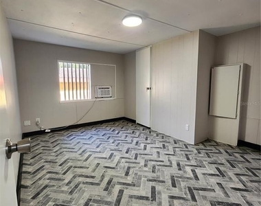 14851 Dade Street - Photo Thumbnail 7
