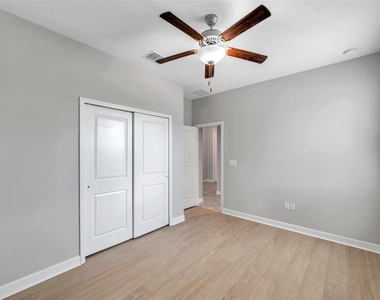 11412 Freshwater Ridge Drive - Photo Thumbnail 13